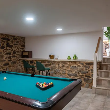 Semesterbostad Casa Tarrio Con Piscina - Santiago De Compostela Boqueixon