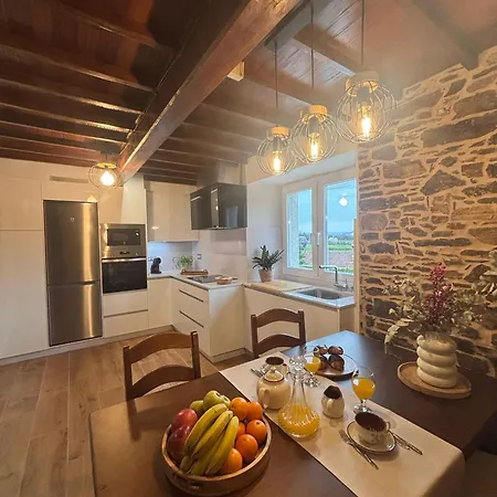 Holiday home Casa Tarrio Con Piscina - Santiago De Compostela Boqueixon