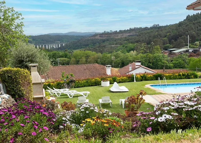 Casa Tarrio Con Piscina - Santiago De Compostela 別荘 *